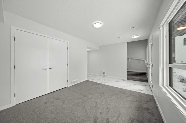 148 - 42 Cranbrook Gardens Se, Home with 3 bedrooms, 2 bathrooms and 4 parking in Calgary AB | Image 4