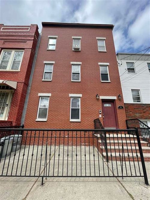 3-32 Beacon Ave, Jersey City, NJ, 07306-1585 | Card Image