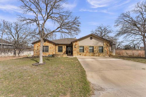 113 Chaumont St, Kingsland, TX, 78639-4425 | Card Image