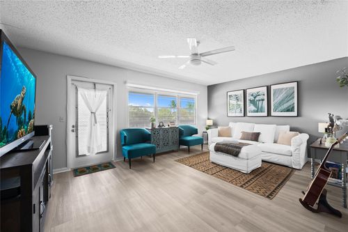 318-318 Oakridge R, Deerfield Beach, FL, 33442-1944 | Card Image