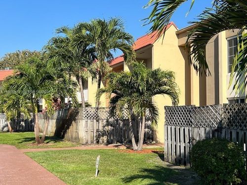 apt-304-5122 Nw 79th Ave, Doral, FL, 33166-4751 | Card Image