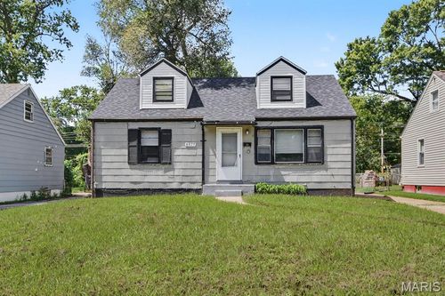 6829 Berkridge Ct, Berkeley, MO, 63134-1101 | Card Image