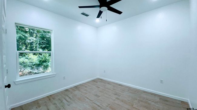 20428 High Point Dr, House other with 3 bedrooms, 2 bathrooms and null parking in Flint TX | Image 10