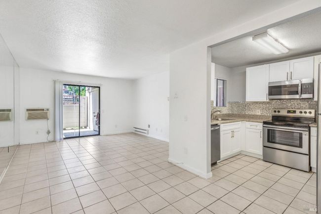 APT-118 - 8 Lancaster Cir, Condo with 2 bedrooms, 1 bathrooms and 2 parking in Bay Point CA | Image 33