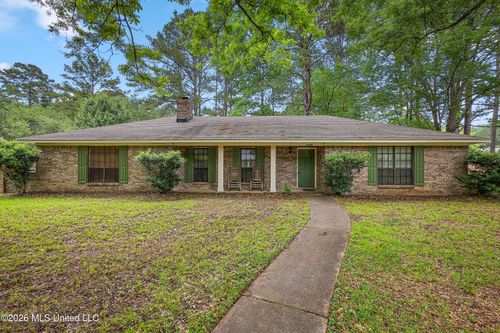 548 Vineland Dr, Jackson, MS, 39212-5786 | Card Image