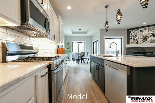 3505 Anaheim Ct, Lincoln, NE, 68506-1904 | Card Image