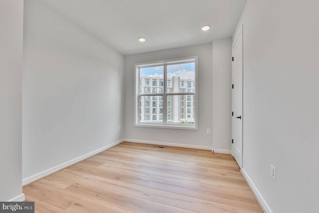 1605 Fellowship Sq, Townhouse with 3 bedrooms, 3 bathrooms and null parking in RESTON VA | Image 15