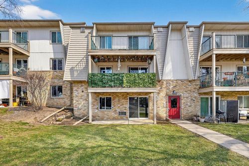 5-4332 Melody Lane, Madison, WI, 53704 | Card Image