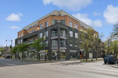 402-3201 W Leland Ave, Chicago, IL, 60625-8360 | Card Image