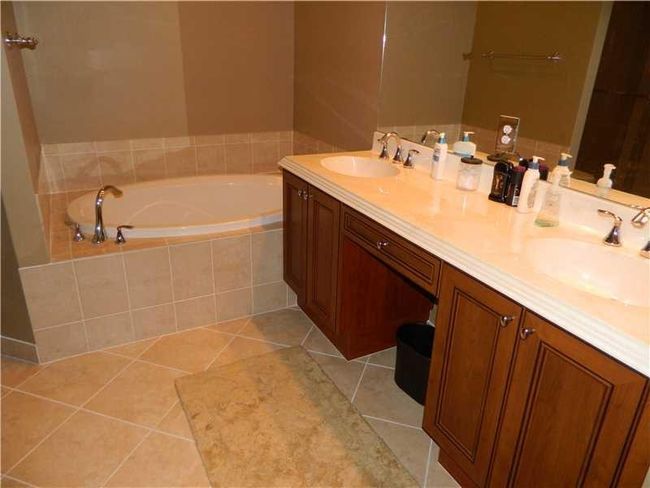 APT-319 - 3055 Nw 126 Th Ave, Condo with 2 bedrooms, 2 bathrooms and null parking in Sunrise FL | Image 9