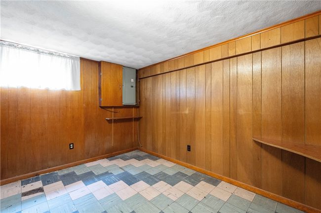 Additional Room lower level | Image 24