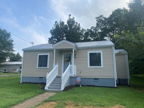 1600 Virginia Ave, Victoria, VA, 23974-9459 | Card Image