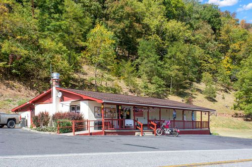 6547 Potomac River Rd, MONTEREY, VA, 24465-2266 | Card Image