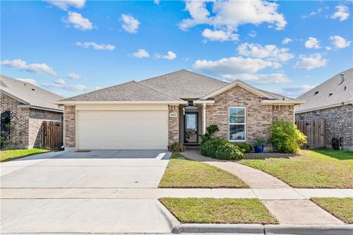 8002 Fort Griffen Dr, Corpus Christi, TX, 78414-5858 | Card Image