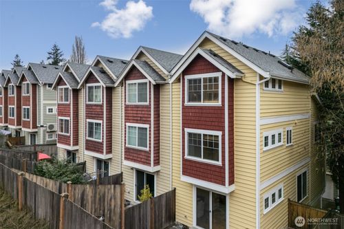 apt-a-12315 10th Pl Ne, Seattle, WA, 98125-4876 | Card Image