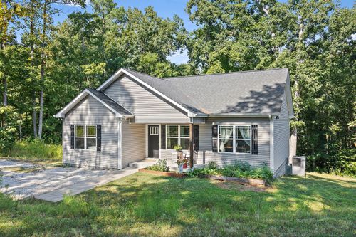 638 Hillview Rd, Dickson, TN, 37055-5706 | Card Image