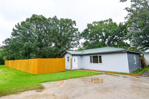 17898 132nd Ave Ne, Thief River Falls, MN, 56701-8575 | Card Image