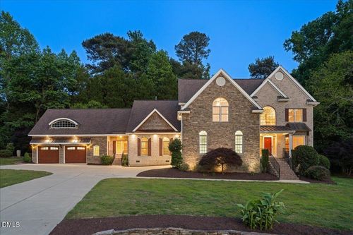 5523 Linkside Ct, Fuquay-Varina, NC, 27526-8499 | Card Image