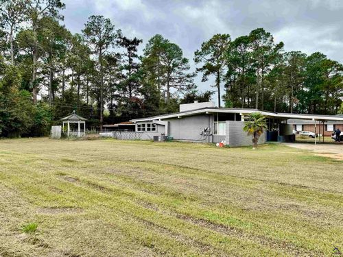 912 Rose Ln, Cordele, GA, 31015-1940 | Card Image