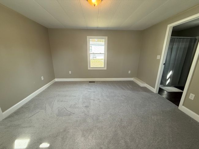 7 Silver Birch Ln, House other with 2 bedrooms, 2 bathrooms and 5 parking in Kingston MA | Image 9