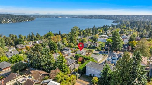 5232 S Holly St, Seattle, WA, 98118-3436 | Card Image