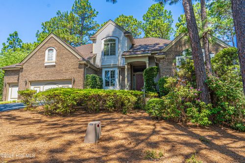 11 Squires Ln, Pinehurst, NC, 28374-6866 | Card Image