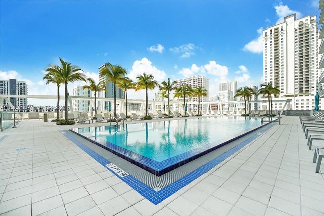 APT-2617 - 1111 Sw 1 St Ave, Condo with 2 bedrooms, 2 bathrooms and null parking in Miami FL | Image 19