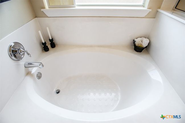 823 Kachina Loop, House other with 4 bedrooms, 2 bathrooms and null parking in Harker Heights TX | Image 21