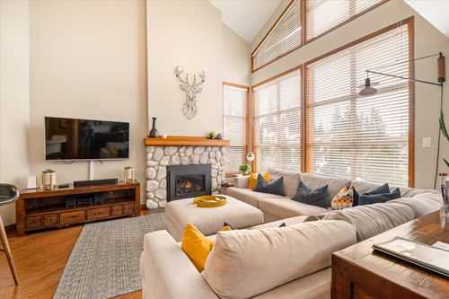 13-4644 Blackcomb Way, Whistler, BC, V8E0H2 | Card Image