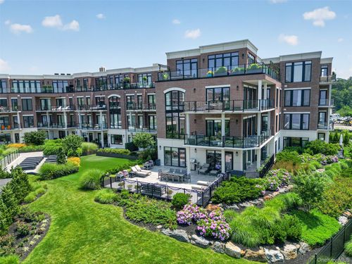 101-10 Shore Road, North Hempstead, NY, 11547 | Card Image