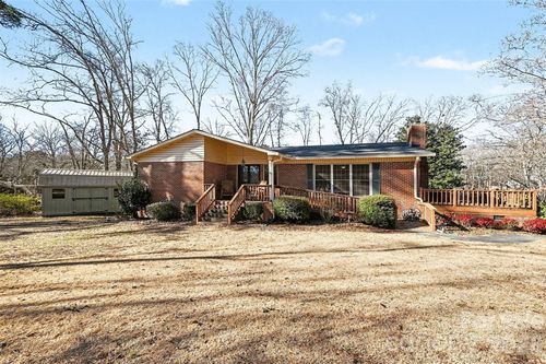 2526 Country Club Dr, Lancaster, SC, 29720-9094 | Card Image