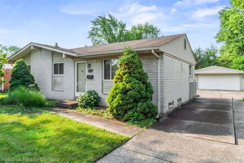 30255 Dorset St, Romulus, MI, 48174-3129 | Card Image