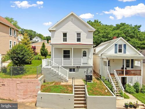 37 E C St, BRUNSWICK, MD, 21716-1418 | Card Image
