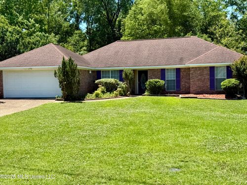 367 Siwell Meadows Dr, Byram, MS, 39272-9308 | Card Image