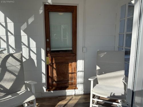 143 East Ave, Hicksville, NY, 11801-4749 | Card Image