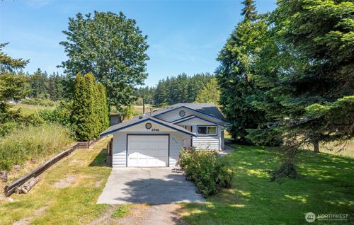 2946 Newell Dr, Oak Harbor, WA, 98277-7835 | Card Image
