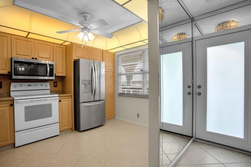 apt-d4-2202 Lucaya Bnd, Coconut Creek, FL, 33066-1115 | Card Image