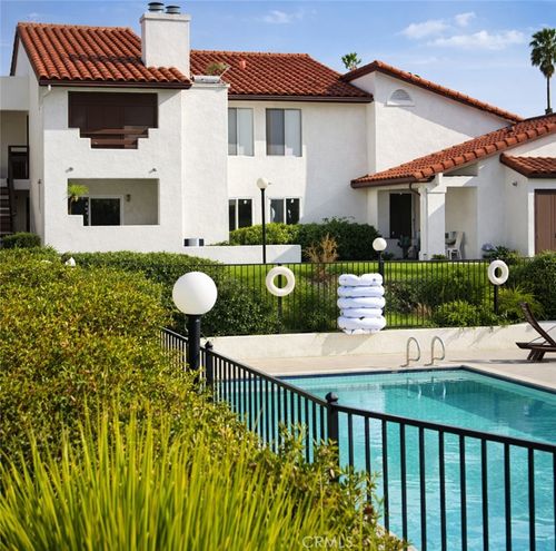 unit-227-2425 Cranston Dr, Escondido, CA, 92025-7047 | Card Image