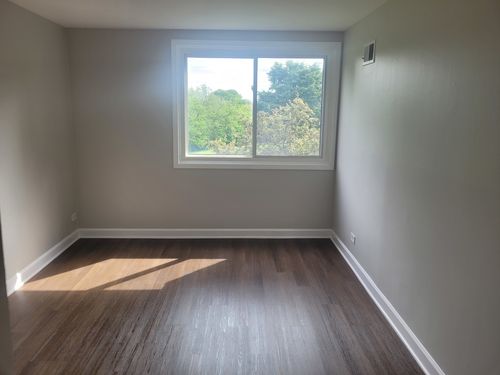 2b-450 Raintree Ct, Glen Ellyn, IL, 60137-6743 | Card Image