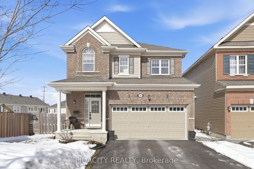 16 Sweetbay Cir, Ottawa, ON, K2S0W8 | Card Image