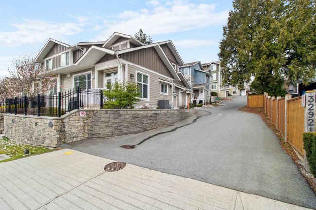 18 - 32921 14 Th Avenue, Townhouse with 3 bedrooms, 2 bathrooms and 2 parking in Mission BC | Image 32