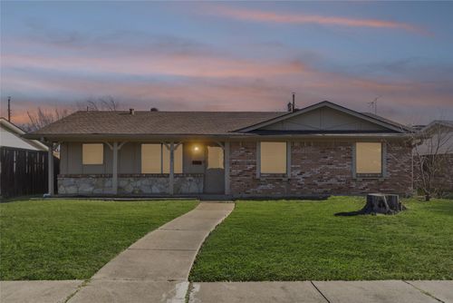 2801 Laramie St, Irving, TX, 75062-7254 | Card Image