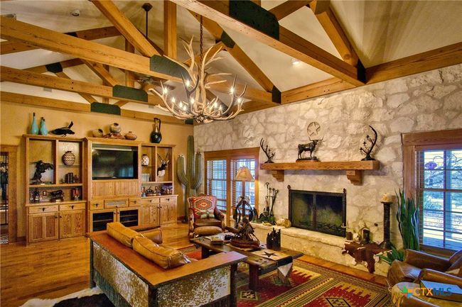 521 Bluff Creek Rd, Home with 3 bedrooms, 4 bathrooms and null parking in Center Point TX | Image 15