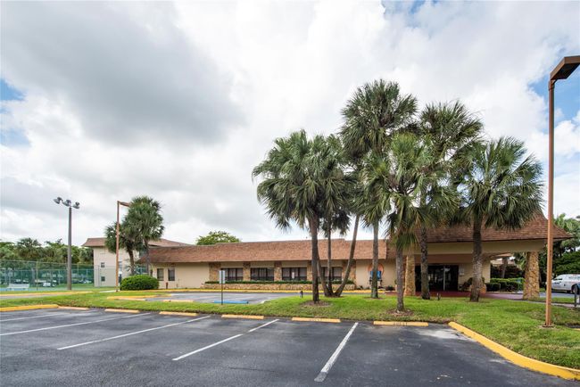 APT-408 - 4940 E Sabal Palm Blvd, Condo with 2 bedrooms, 2 bathrooms and null parking in Tamarac FL | Image 14