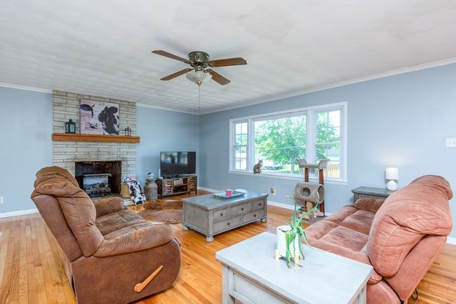 9433 Legend Dr, House other with 3 bedrooms, 1 bathrooms and 1 parking in Glade Spring VA | Image 8