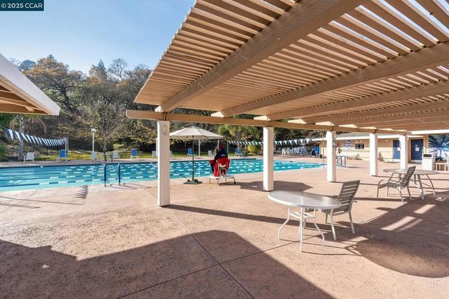 APT-4 - 1150 Canyonwood Ct, Condo with 2 bedrooms, 2 bathrooms and 1 parking in Walnut Creek CA | Image 43