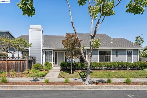 365 Channing Way, Alameda, CA, 94502-7410 | Card Image