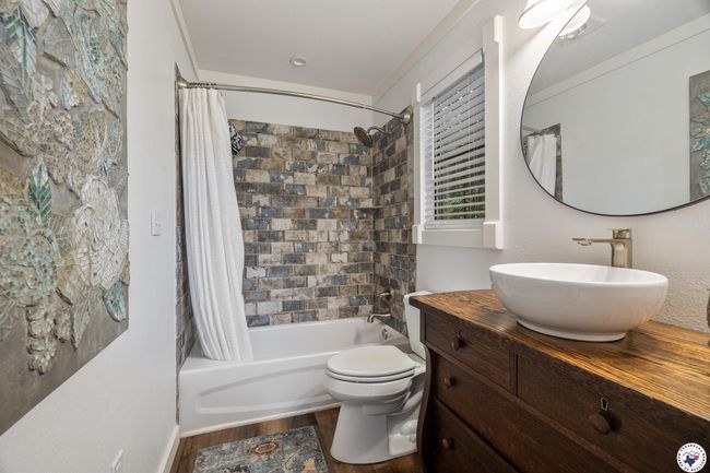 5688 Texas Highway 8, House other with 3 bedrooms, 2 bathrooms and null parking in Linden TX | Image 25