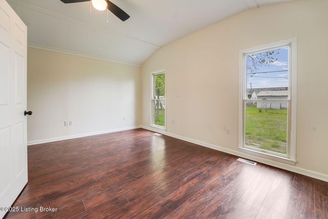 2550 Broadway St, House other with 2 bedrooms, 1 bathrooms and null parking in New Albany IN | Image 12