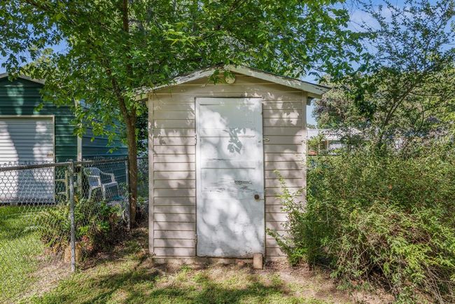 628 S Madison St, House other with 2 bedrooms, 2 bathrooms and 1 parking in La Grange TX | Image 22